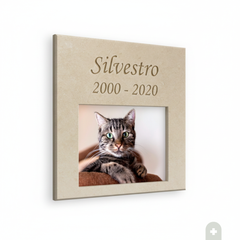 Lapide per Animali in Pietra di Trani Lucida – Ricordo Personalizzato con Fotoceramica e Incisioni